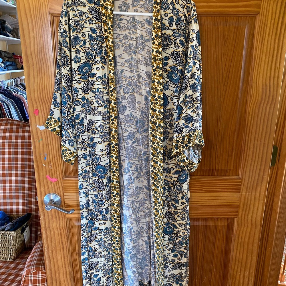 Jessica Simpson Yellow and Blue Floral Kimono